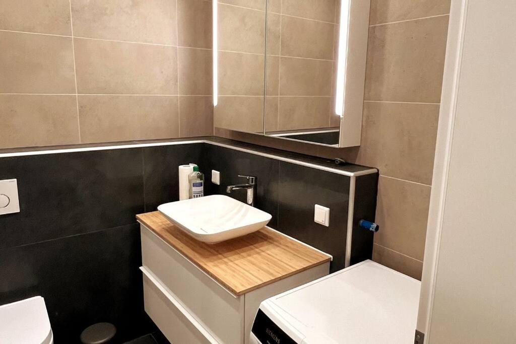 Lovely Flat Relax Near City Center Nuremberga Exterior foto