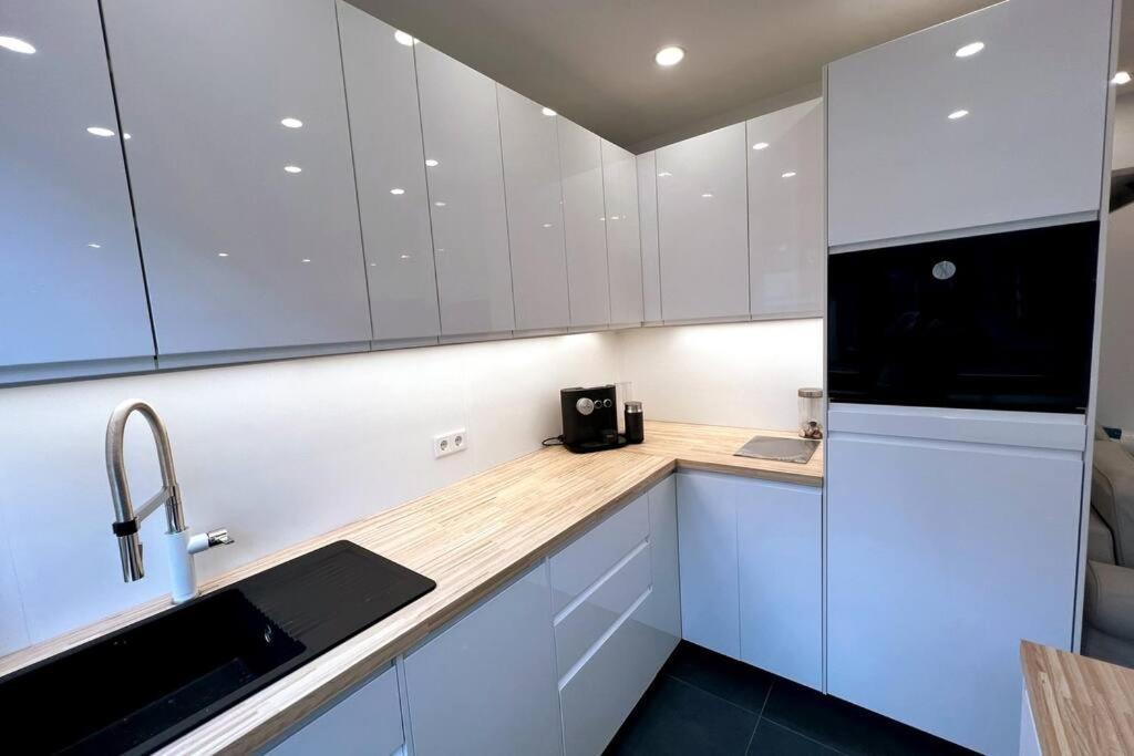 Lovely Flat Relax Near City Center Nuremberga Exterior foto